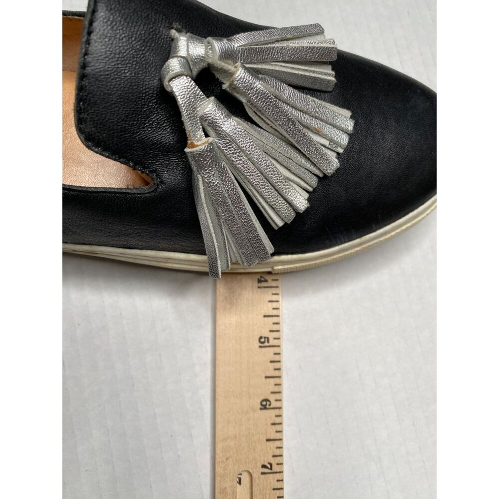 Sylvia Noster Slip-on Sneakers with Silver Tassels Women Size 8 Black Leather - Picture 11 of 12